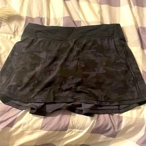 Lululemon size 10 tall cameo tennis skirt, worn once